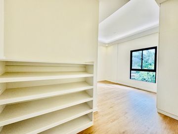 Appealing Brand New Semi Furnished House and Lot for Sale in BF Homes Parañaque City