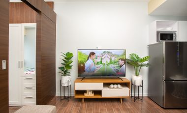 Vibrant Scandi One-bedroom by Ayala Avenue