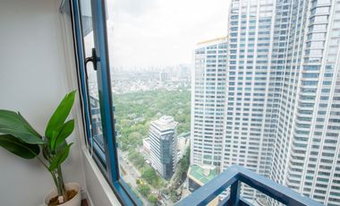 Vibrant Scandi One-bedroom by Ayala Avenue