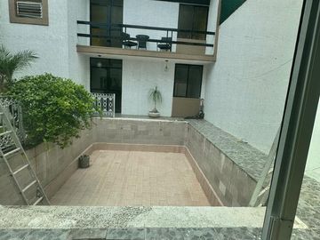 CASA EN VENTA EN LEON MODERNO OPORTUNIDAD PARA NEGOCIAR