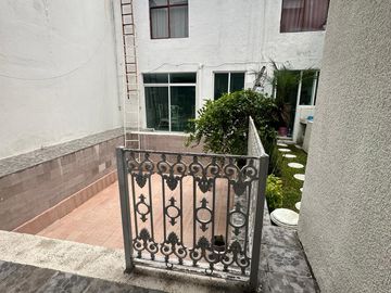 CASA EN VENTA EN LEON MODERNO OPORTUNIDAD PARA NEGOCIAR