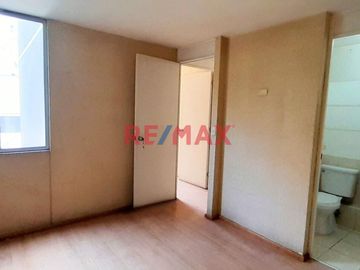 Acogedor Departamento En Venta - Urb. Parques Del Agustino
