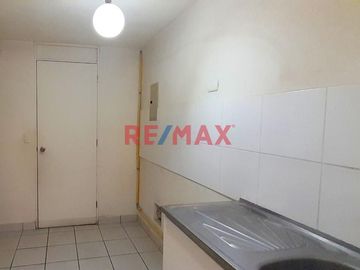 Acogedor Departamento En Venta - Urb. Parques Del Agustino