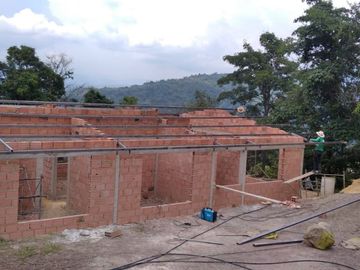 VENDO  O PERMUTO FINCA PRODUCTIVA
