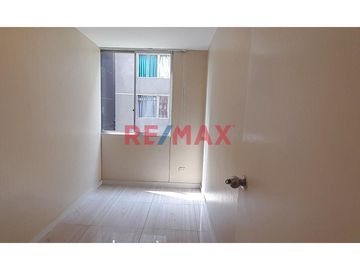 Bonito Departamento En Venta - Urb. Parques Del Agustino