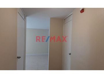 Bonito Departamento En Venta - Urb. Parques Del Agustino