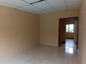 Casa en Arriendo en área independiente en Corales