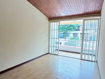 Casa en Arriendo en área independiente en Corales