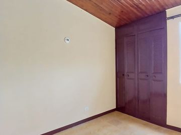 Casa en Arriendo en área independiente en Corales
