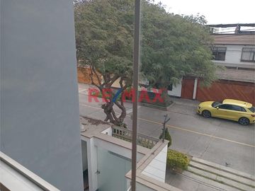 Venta Hermoso Departamento Mas Cochera En San Borja
