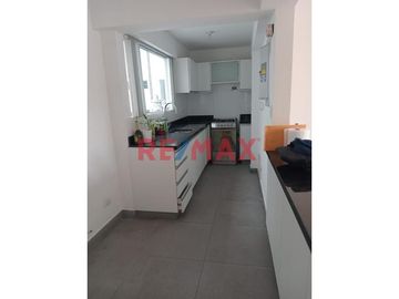 Venta Hermoso Departamento Mas Cochera En San Borja