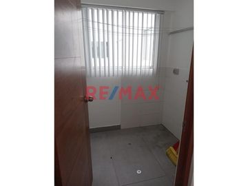 Venta Hermoso Departamento Mas Cochera En San Borja