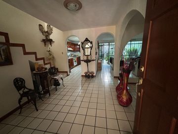 CASA EN VENTA EN COLONIA SAN JERÓNIMO II, LEÓN, GTO. ZONA NORTE A TRES CALLES DE BLVD. JUAN ALONSO DE TORRES.