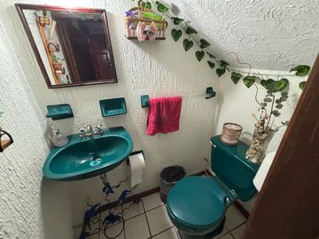 CASA EN VENTA EN COLONIA SAN JERÓNIMO II, LEÓN, GTO. ZONA NORTE A TRES CALLES DE BLVD. JUAN ALONSO DE TORRES.