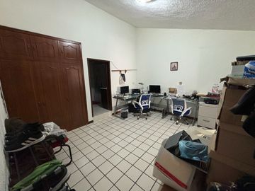 CASA EN VENTA EN COLONIA SAN JERÓNIMO II, LEÓN, GTO. ZONA NORTE A TRES CALLES DE BLVD. JUAN ALONSO DE TORRES.