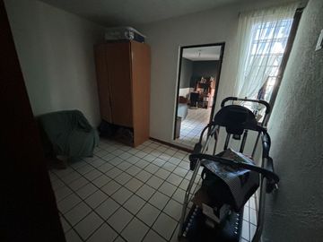 CASA EN VENTA EN COLONIA SAN JERÓNIMO II, LEÓN, GTO. ZONA NORTE A TRES CALLES DE BLVD. JUAN ALONSO DE TORRES.