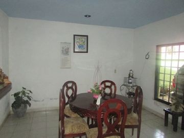 CASA EN VENTA EN OXKUTZCAB, YUCATAN CERCA DE MERIDA