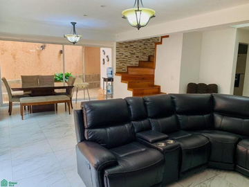 HERMOSA CASA EN CUERNAVACA BERNAL DIAZ DEL CASTILLO 288