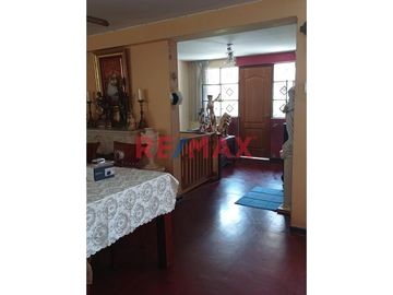 1106726 Venta De Departamento Segundo Piso Y Los Aires Del Tercer Piso Mas Estacionamiento En Zona Exclusiva Del Distrito Del Rímac