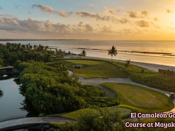 Casa con jardín y alberca privada, en venta, Mayakoba, Playa del Carmen.