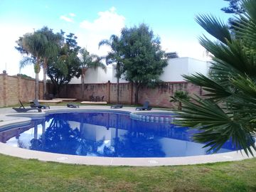 SE VENDE departamento amueblado en Natura Residencial