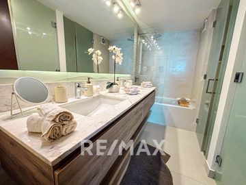 EXCLUSIVO DEPARTAMENTO FLAT EN MIRAFLORES
