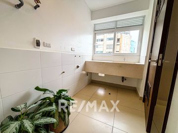 EXCLUSIVO DEPARTAMENTO FLAT EN MIRAFLORES