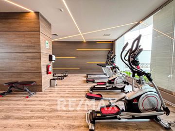 EXCLUSIVO DEPARTAMENTO FLAT EN MIRAFLORES