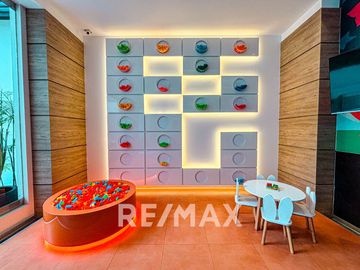 EXCLUSIVO DEPARTAMENTO FLAT EN MIRAFLORES