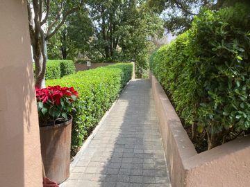 RENTA / VENTA ACOGEDOR DEPTO EN CUAJIMALPA