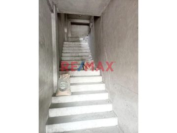 1111886 Venta De Casa Con Local Comercial En Aveniida Carabayllo