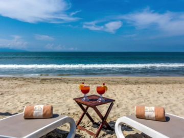 Departamento al pie de playa en venta a precio de oportunidad con entrega inmediata fracc. Flamingos Nuevo Vallarta, Nayarit