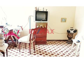 1136637-Se Vende Departamento En Quinta 2Do Piso Y Azotea