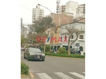 1136637-Se Vende Departamento En Quinta 2Do Piso Y Azotea