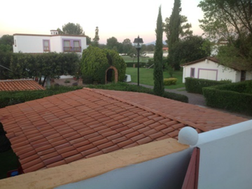 CASA EN SAN GIL CERRADA SANTA ELENA