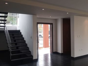 CHILLOS, vendo propiedad de 900m2 de terreno y 230m2 construcción, 1 dormitorio en planta baja