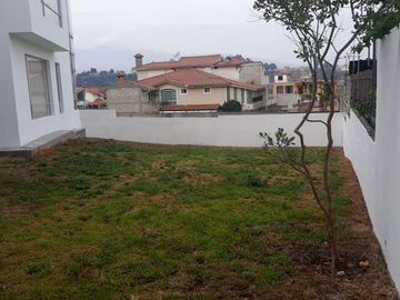 CHILLOS, vendo propiedad de 900m2 de terreno y 230m2 construcción, 1 dormitorio en planta baja