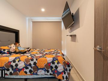 CASA EN VENTA, ADARA MIRADOR, 3 RECAMARAS, 2.5 BAÑOS, TERRENO 237.22 M2, 3 NIVELES, ESQUINA, AMENIDADES.