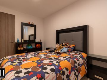 CASA EN VENTA, ADARA MIRADOR, 3 RECAMARAS, 2.5 BAÑOS, TERRENO 237.22 M2, 3 NIVELES, ESQUINA, AMENIDADES.