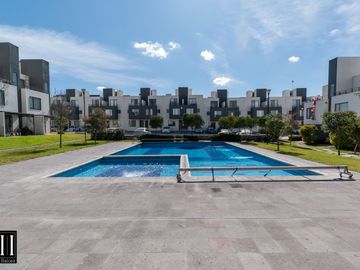 CASA EN VENTA, ADARA MIRADOR, 3 RECAMARAS, 2.5 BAÑOS, TERRENO 237.22 M2, 3 NIVELES, ESQUINA, AMENIDADES.