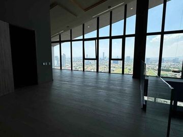 Exclusivo Penthouse de lujo torre sadro