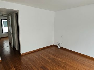 A PRECIO DE OFERTA SE VENDE DUPLEX DE ESTRENO EN EDIFICIO DE 5 PISOS