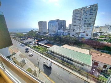 Venta de departamento con linda vista al mar frente al Tenis Club Las Terrazas