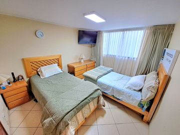 Venta de departamento con linda vista al mar frente al Tenis Club Las Terrazas