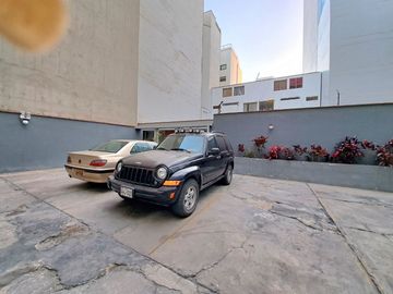 Venta de departamento con linda vista al mar frente al Tenis Club Las Terrazas