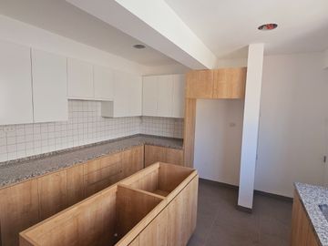 A PRECIO DE OFERTA SE VENDE DUPLEX DE ESTRENO EN EDIFICIO DE 5 PISOS