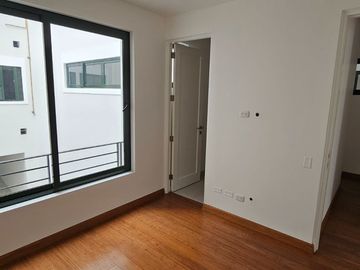 A PRECIO DE OFERTA SE VENDE DUPLEX DE ESTRENO EN EDIFICIO DE 5 PISOS