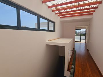 A PRECIO DE OFERTA SE VENDE DUPLEX DE ESTRENO EN EDIFICIO DE 5 PISOS