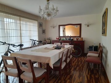 VENDO CASA EN CONDOMINIO EN LA CAPULLANA CERCA A PARQUE
