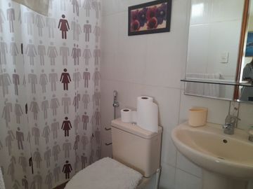 VENDO CASA EN CONDOMINIO EN LA CAPULLANA CERCA A PARQUE